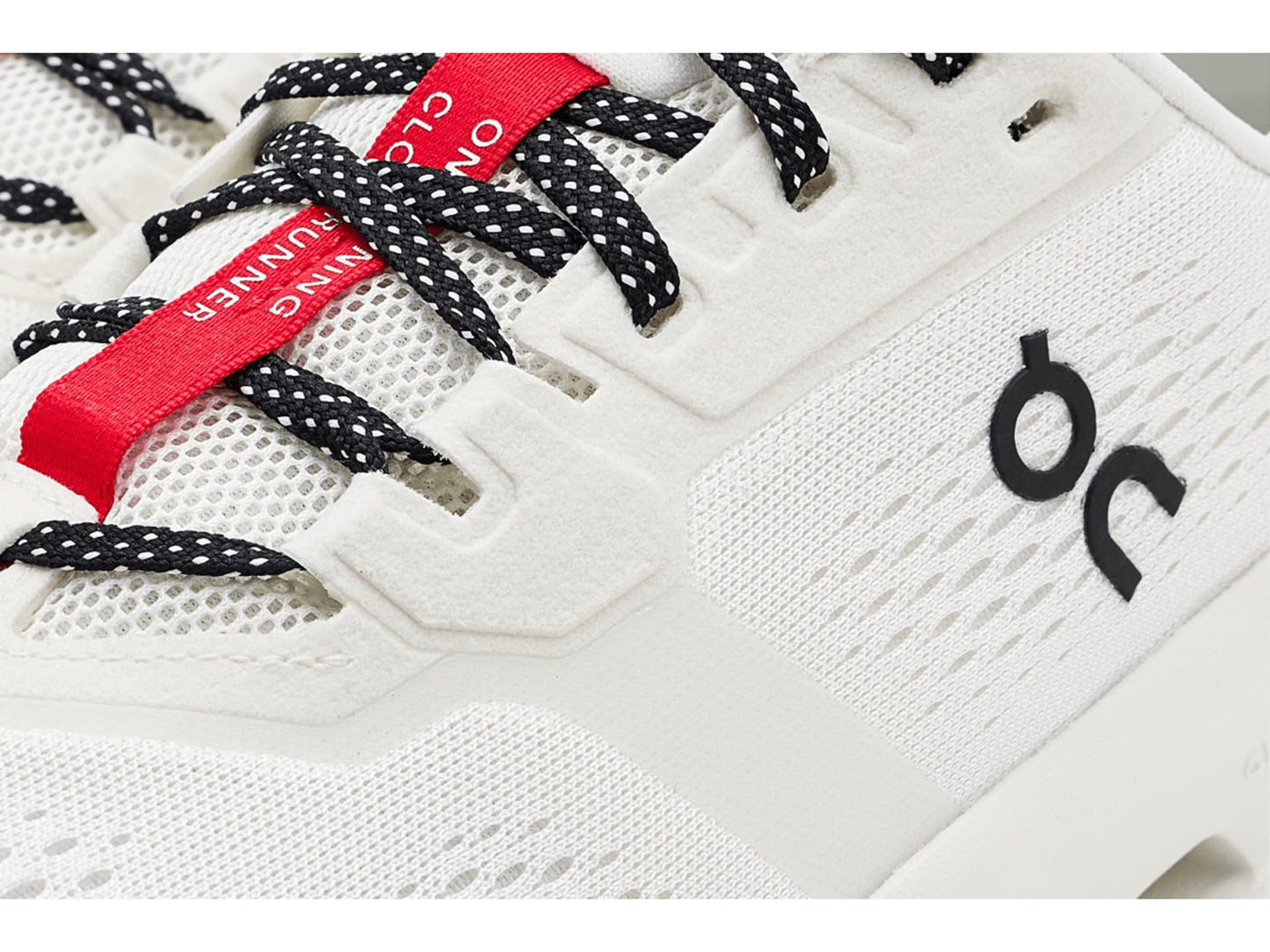 On Mens Cloudrunner 3, Ivory/Robin 10 Medium